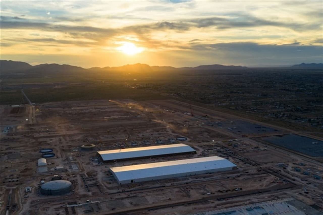 Power grids can't keep pace with AI data center boom in EU, US