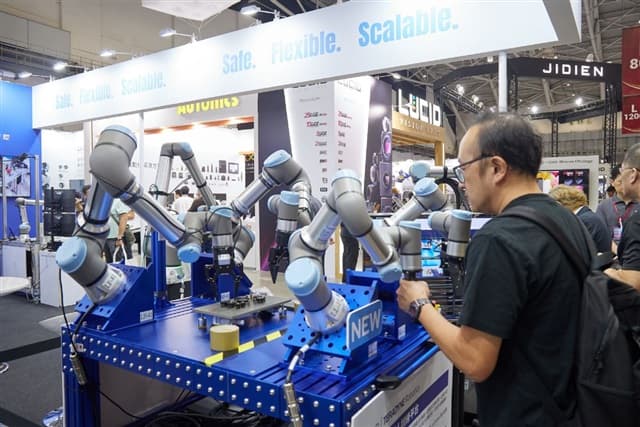 AI server lines accelerate automation, boosting cobot demand
