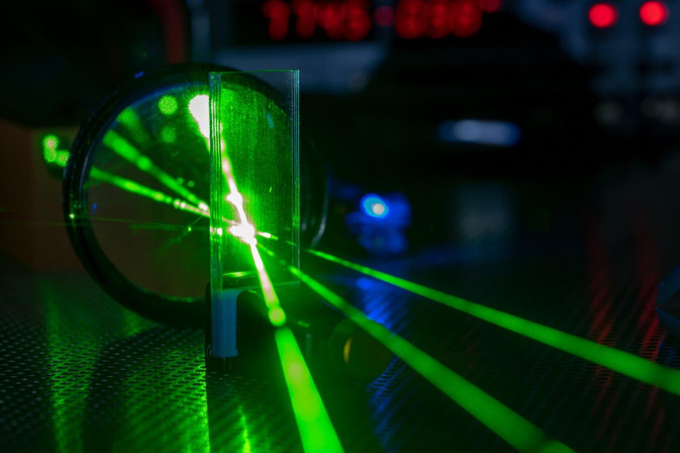 Swimmer made of quantum light breaks Newton’s third law