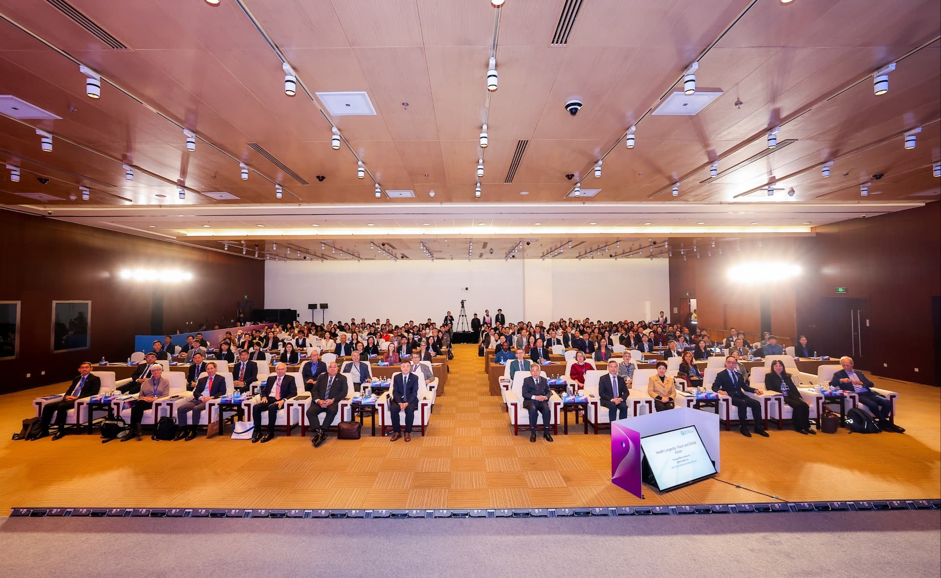 6th World Health Forum focuses on healthy longevity and a successful aging society