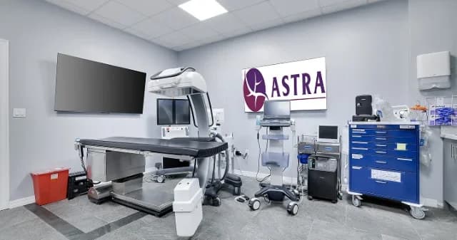 Advantages of Services in Astra Knee Pain Center logo
