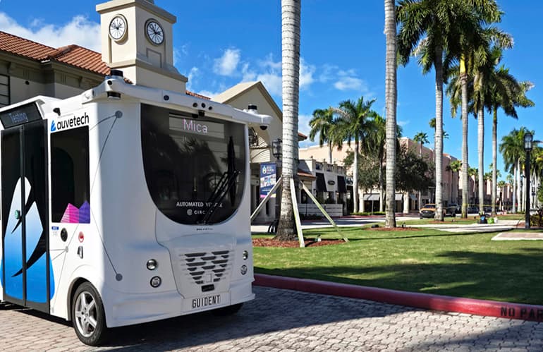 Humans in the loop are still needed for robotaxi fleet safety, says Guident