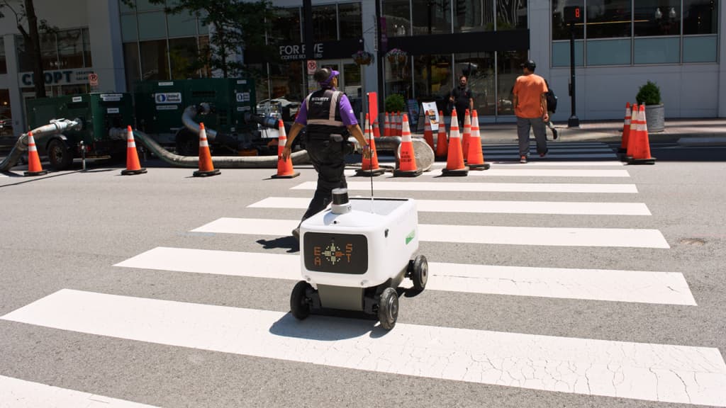 Context is king: How Avride uses cloud VLMs as a safety net for delivery robots