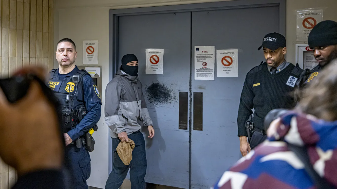 Federal judge blasts ICE over "inhumane" NYC detention conditions