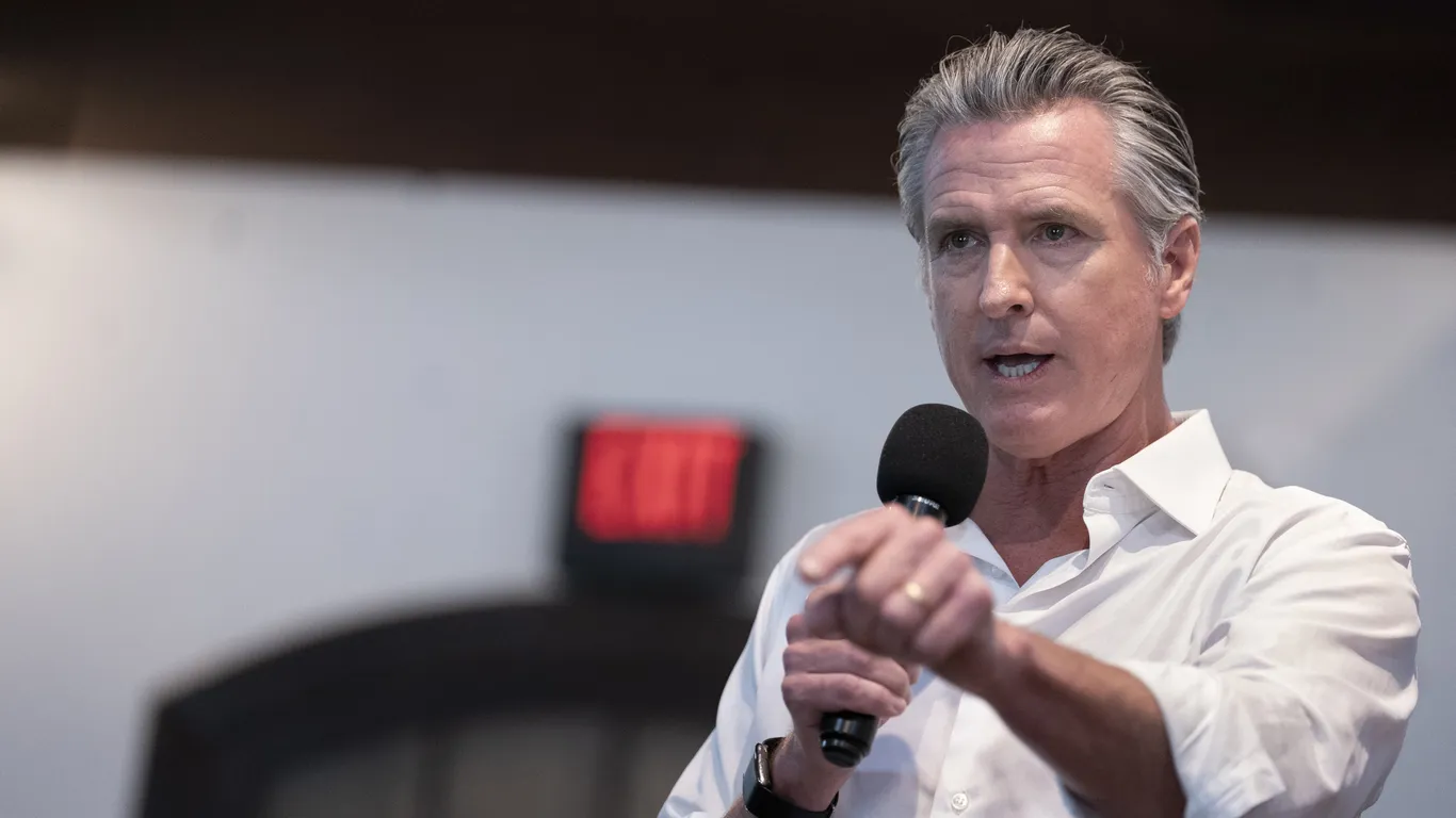 2028 Democrats like Newsom and Pritzker lean in on AI safety as Washington stalls