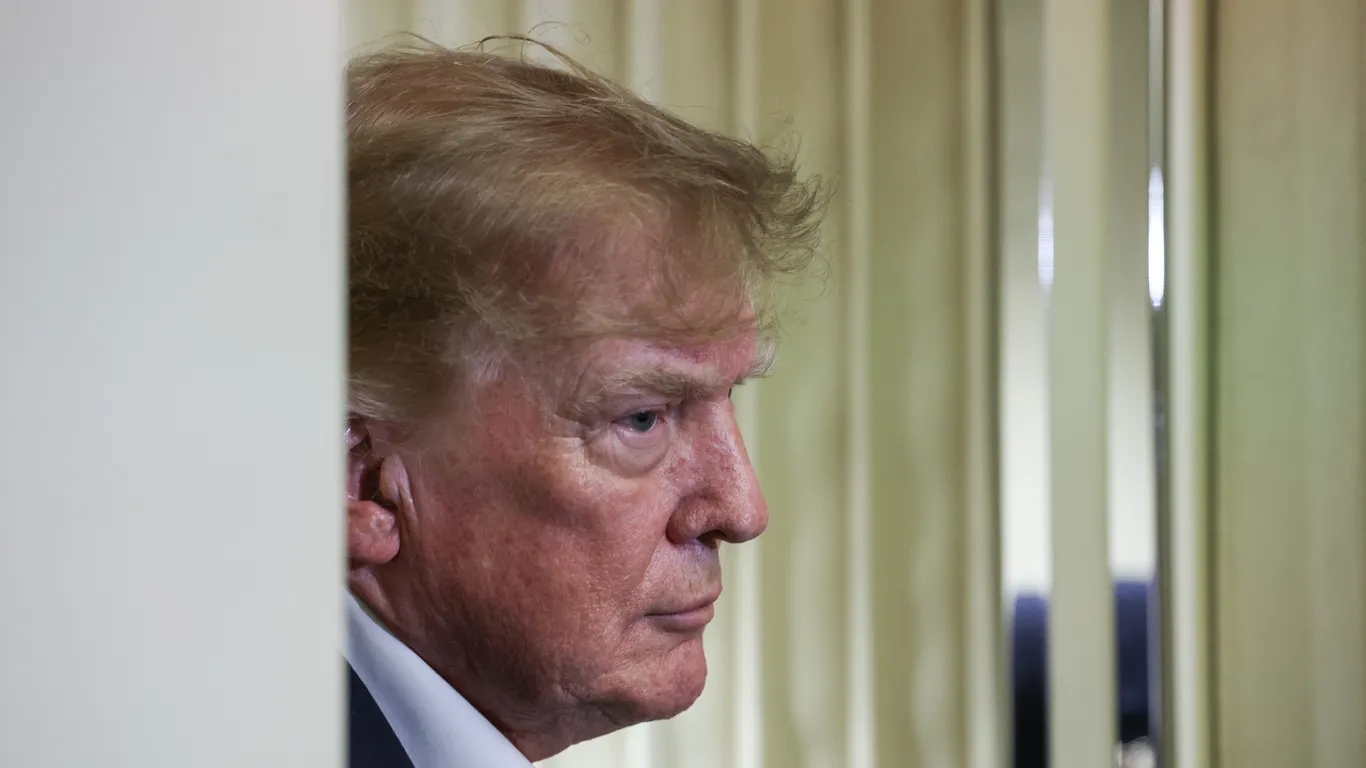 Trump tells Axios he's approaching major crossroads in Iran war