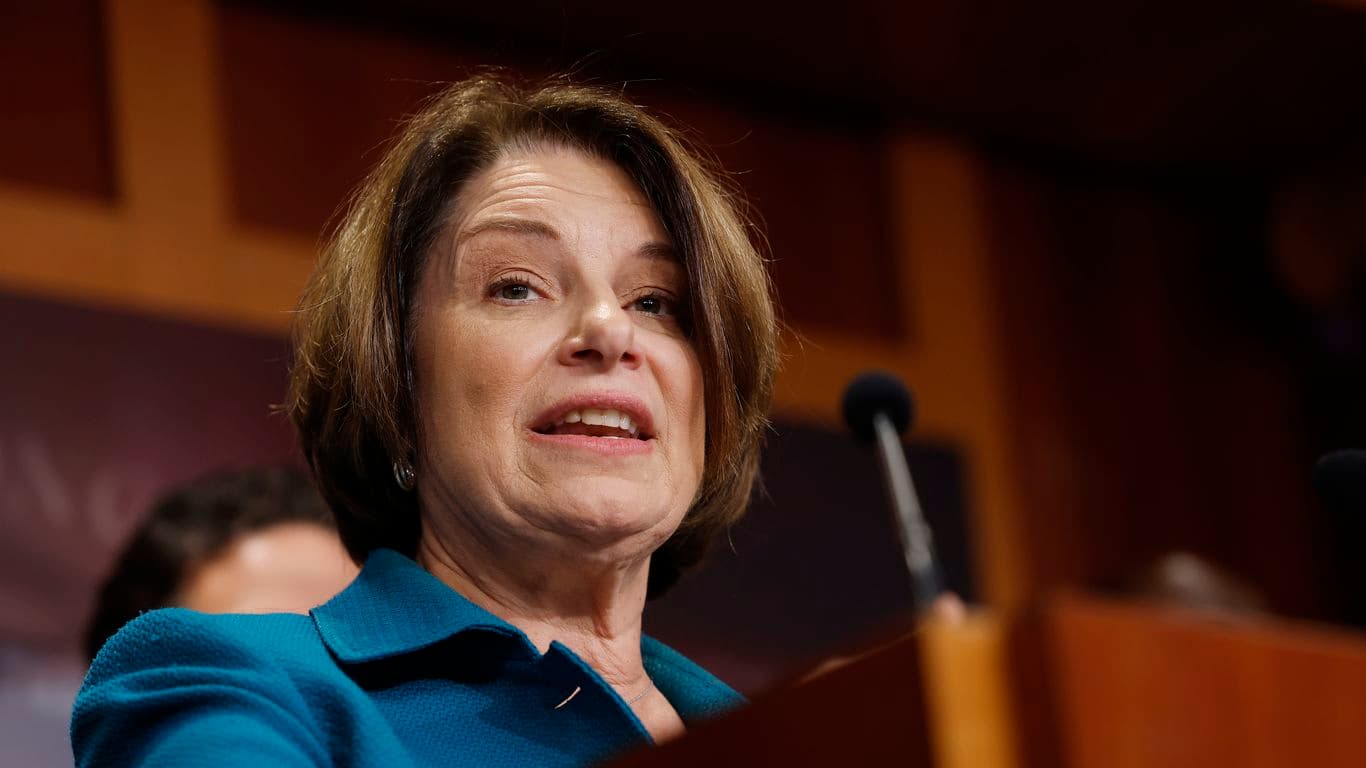 It's official: Amy Klobuchar is Democrats' pick to succeed Gov. Tim Walz