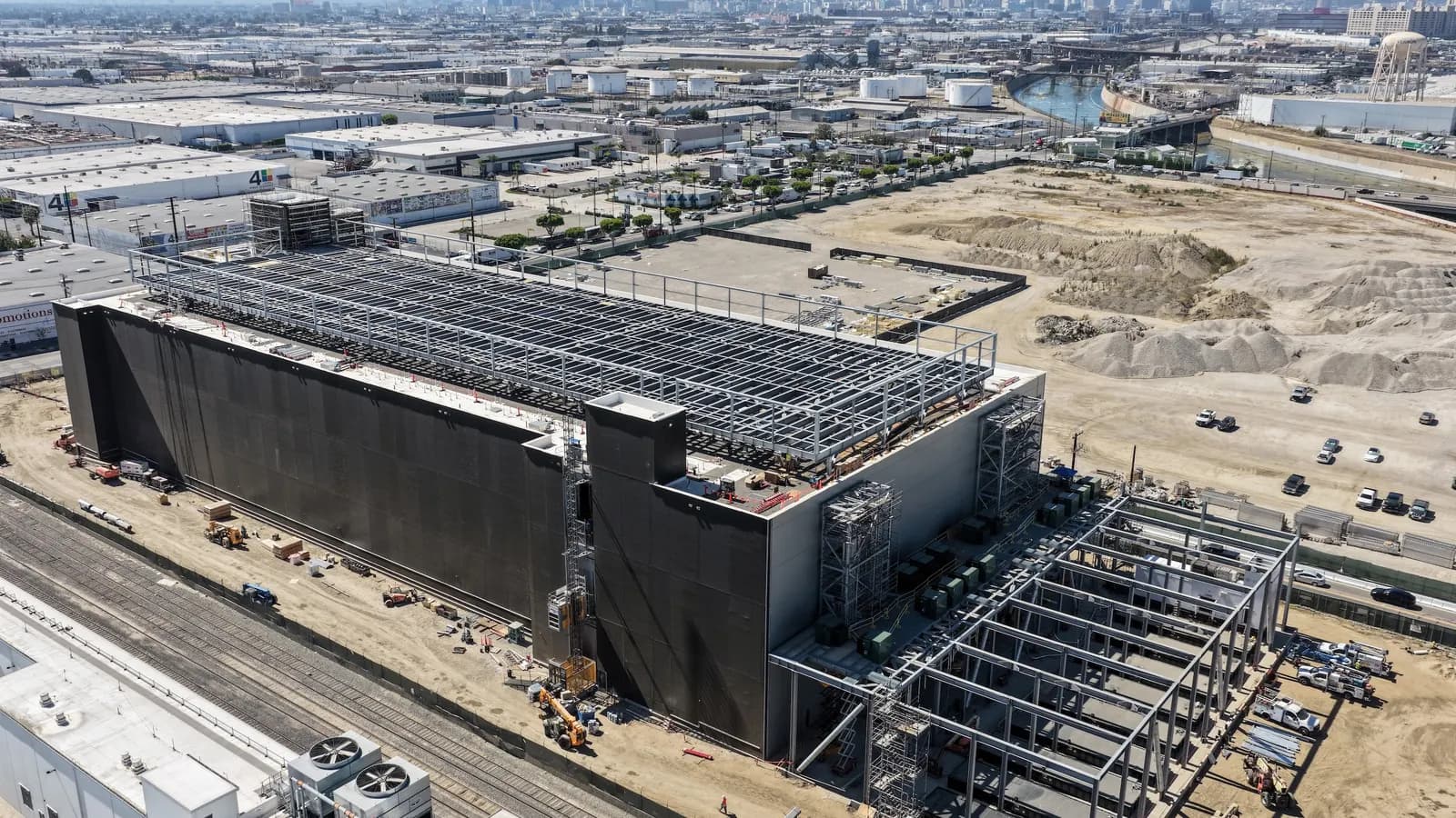 Cities get more say in data center development under new California laws