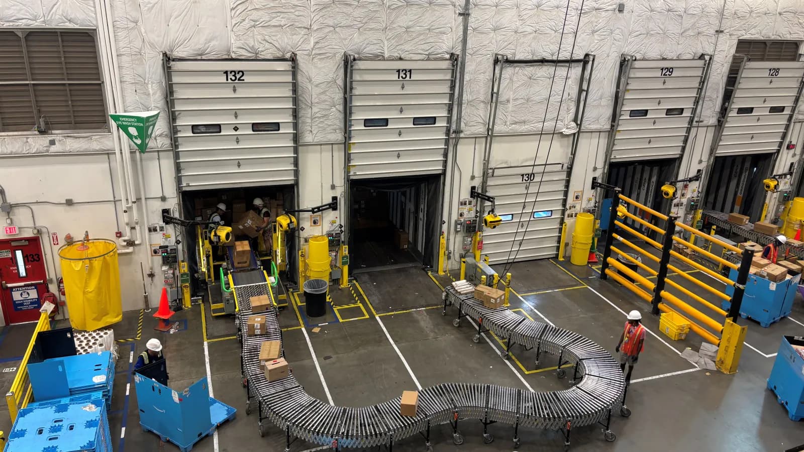 Amazon preps 1M-square-foot distribution center in Connecticut