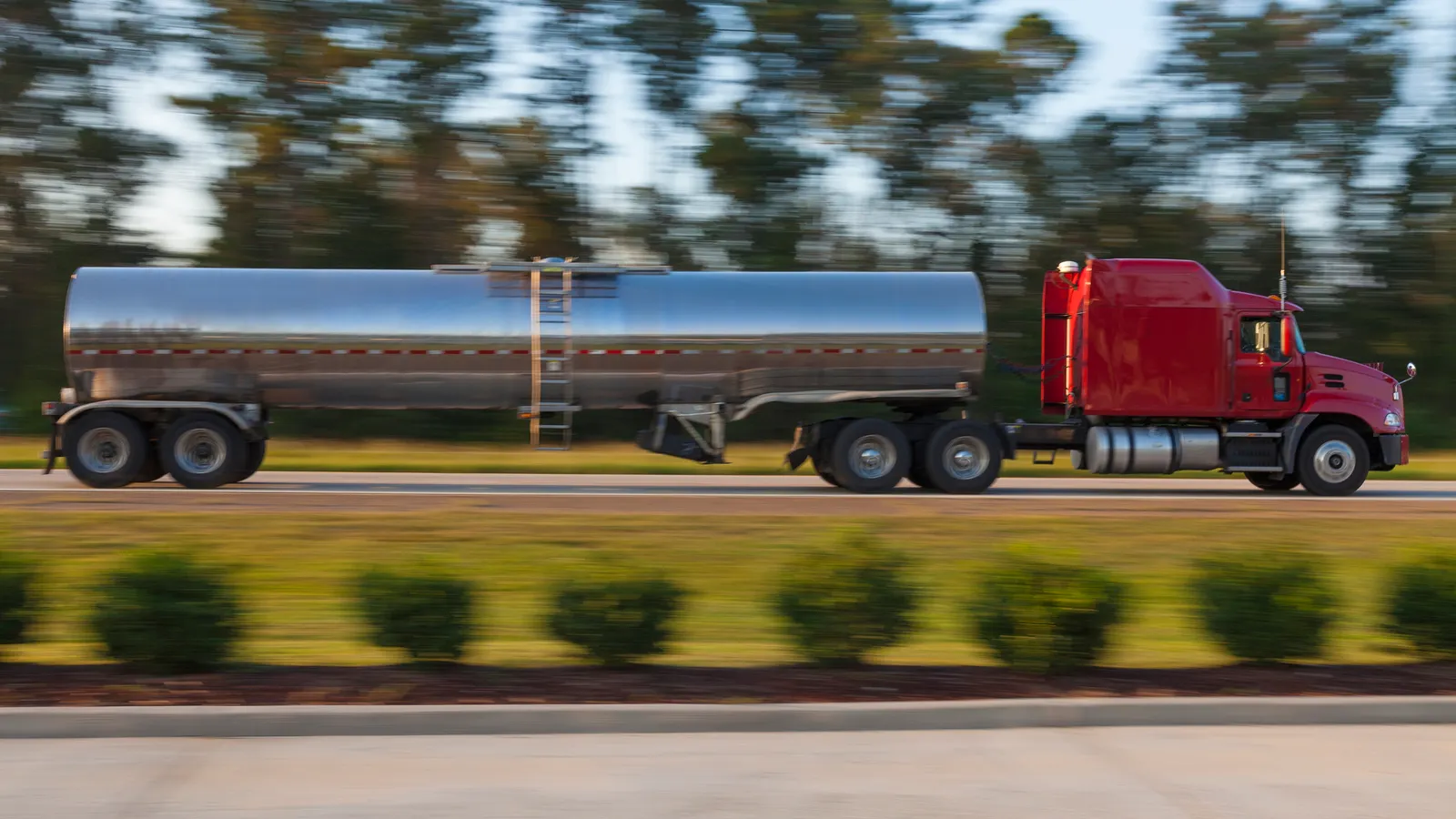 Bulk carrier constraints pinch multiple markets