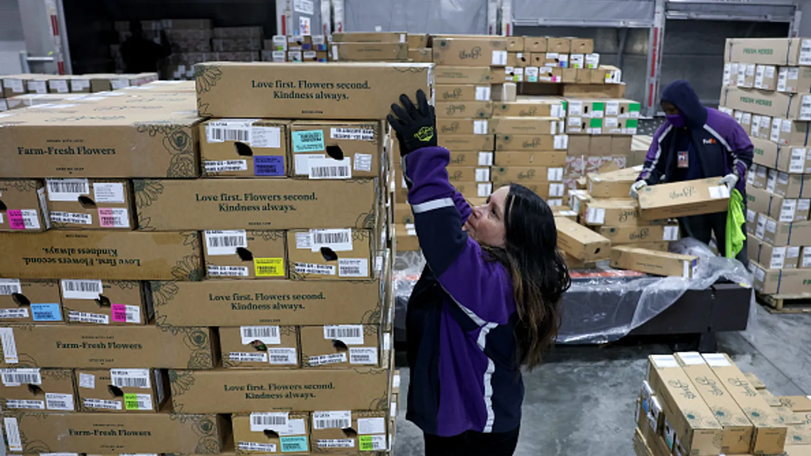 FedEx launches Shopify app to combat surprise import charges