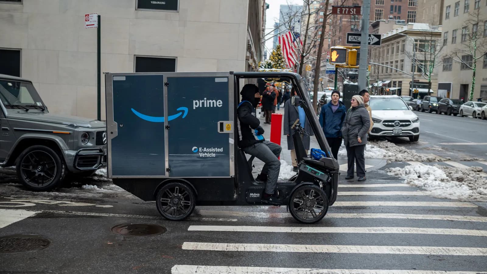How a New York City bill could shake up Amazon, FedEx delivery operations