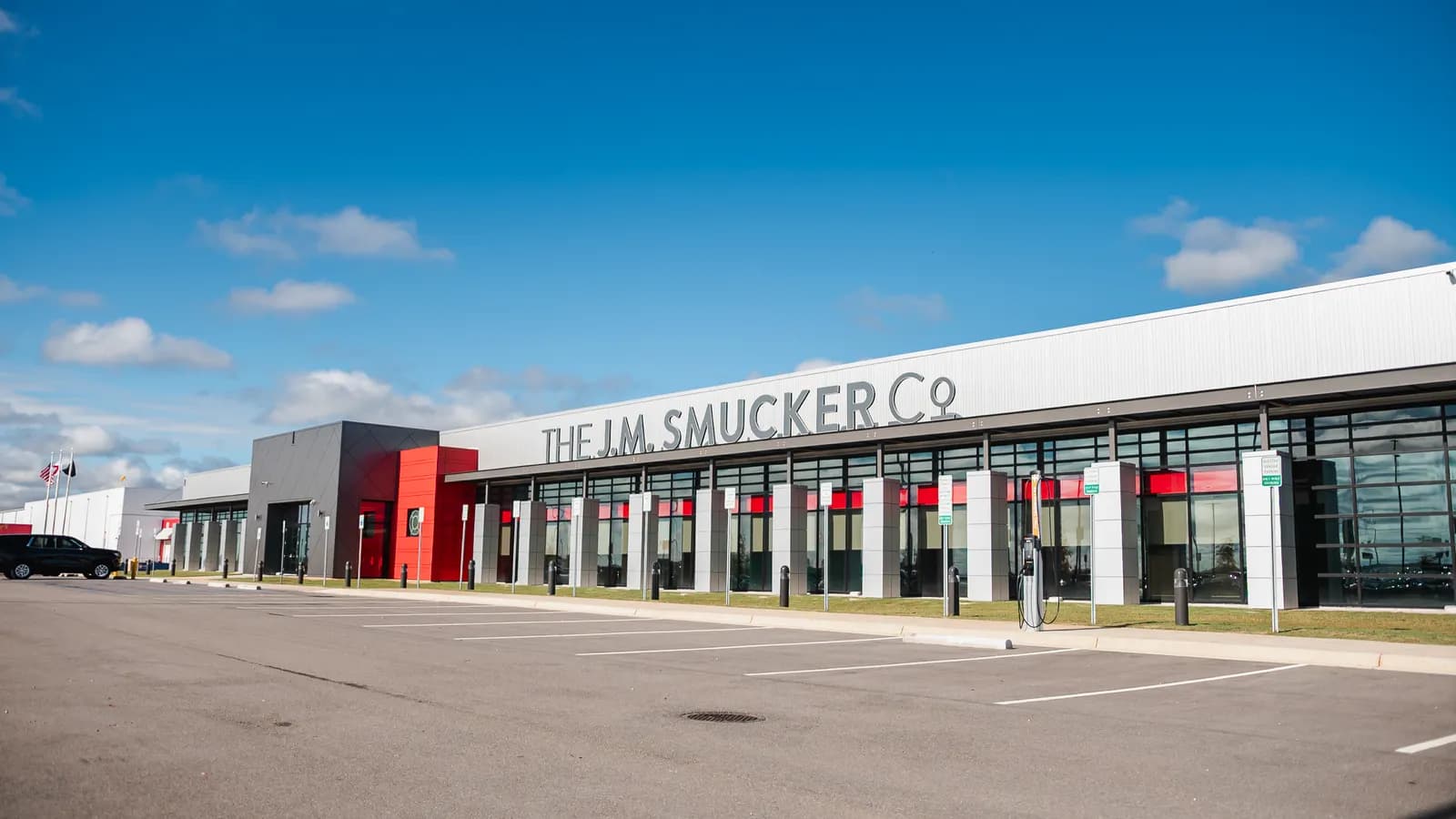 JM Smucker snags Hershey exec as SVP of operations, supply chain