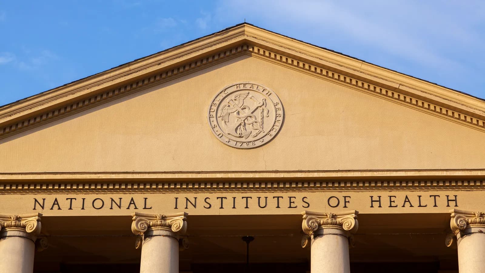Researchers sue NIH alleging unconstitutional grant screening process