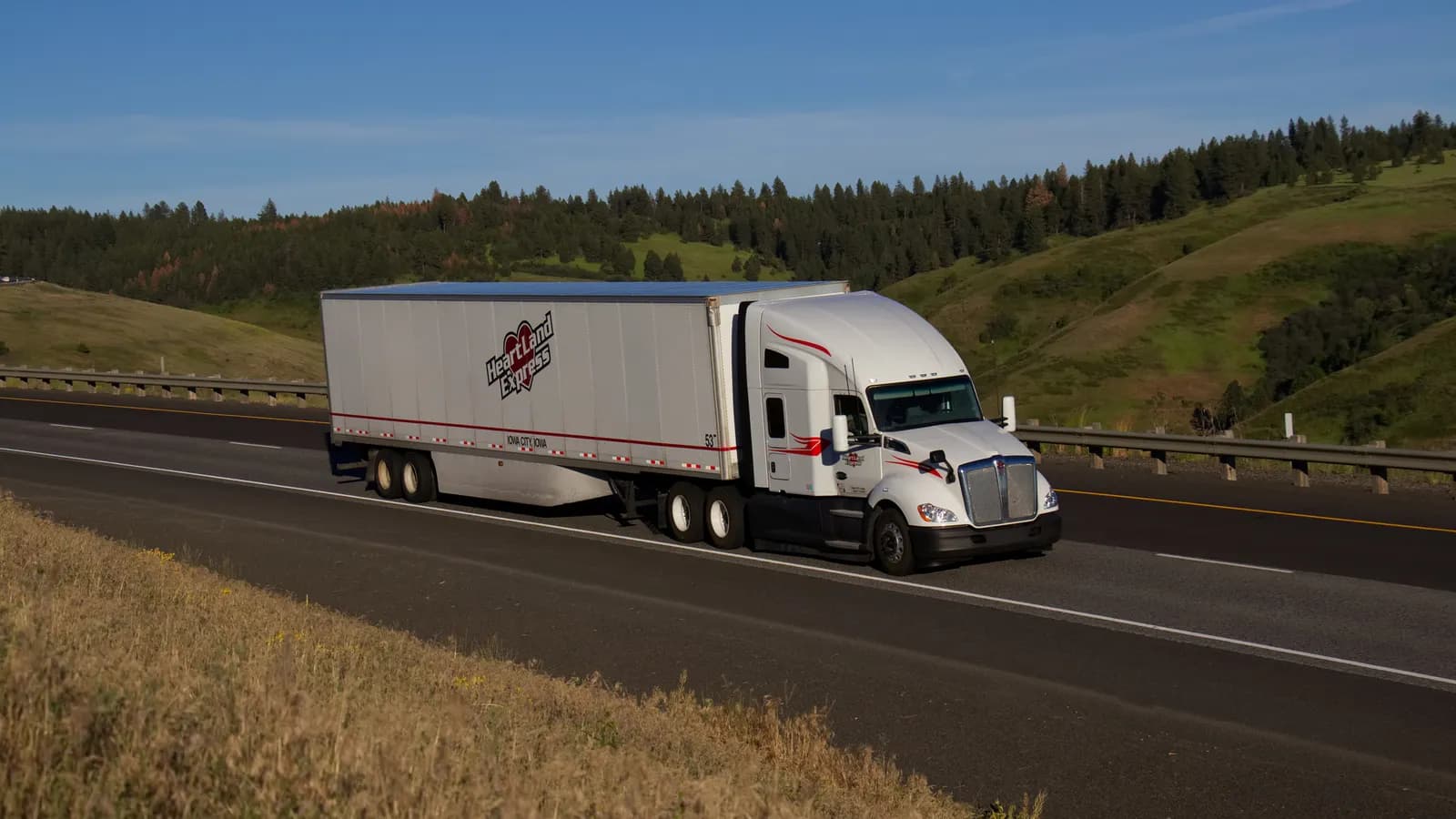 Heartland Express Q3 turnaround aided by capacity-driven price improvements
