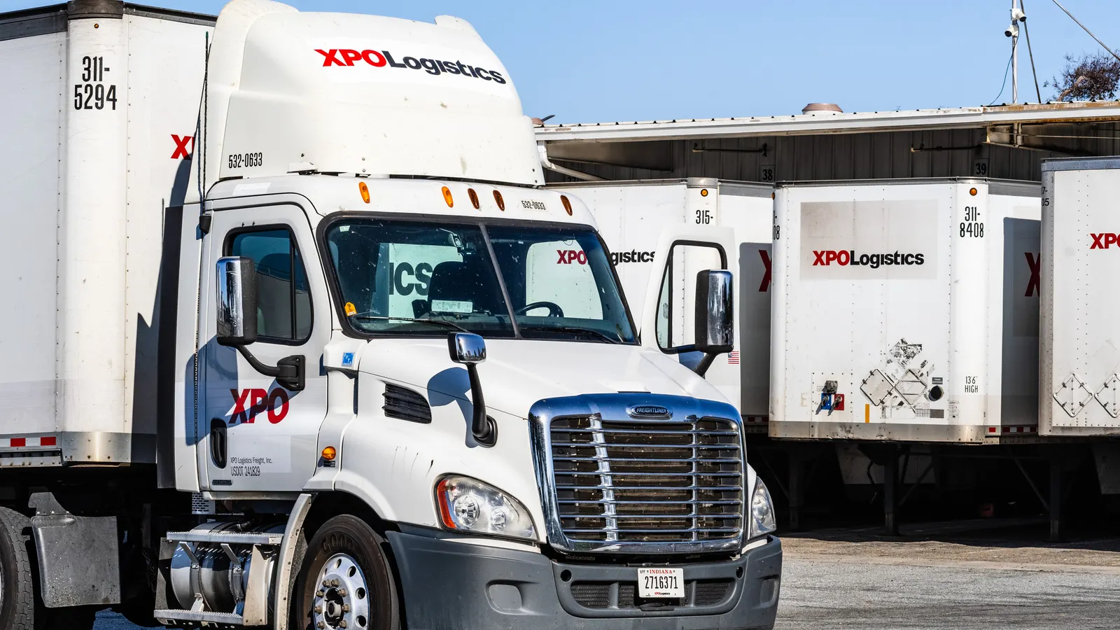 Shipment fluctuations vary across LTL carriers in mid-Q3 updates