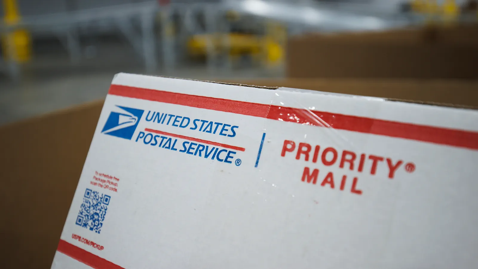 USPS launches smart locker service for local transactions