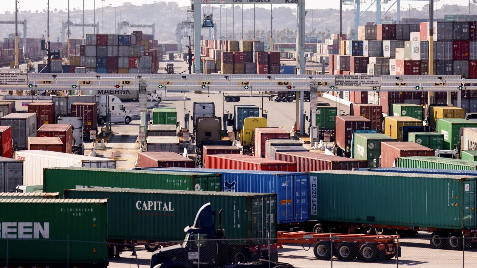 Tariffs, Iran war prompt ocean shippers to scrap tradition: Los Angeles port head