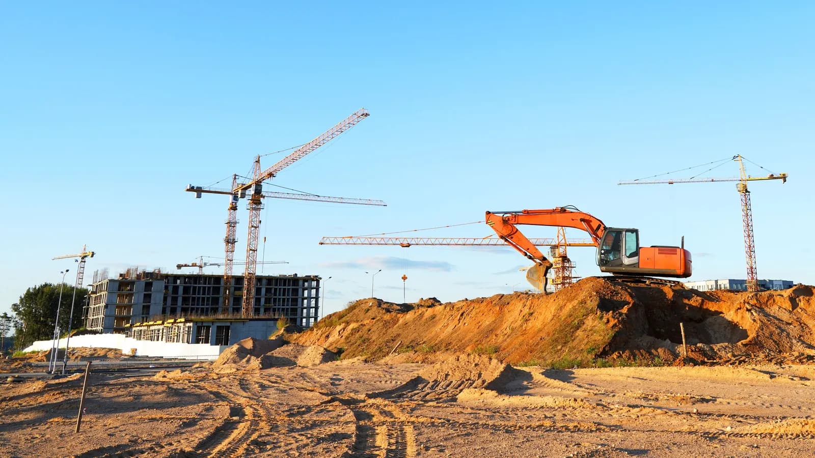 Punch List: Piedmont Healthcare commits to $600M Georgia hospital, Skanska wins $84M data center