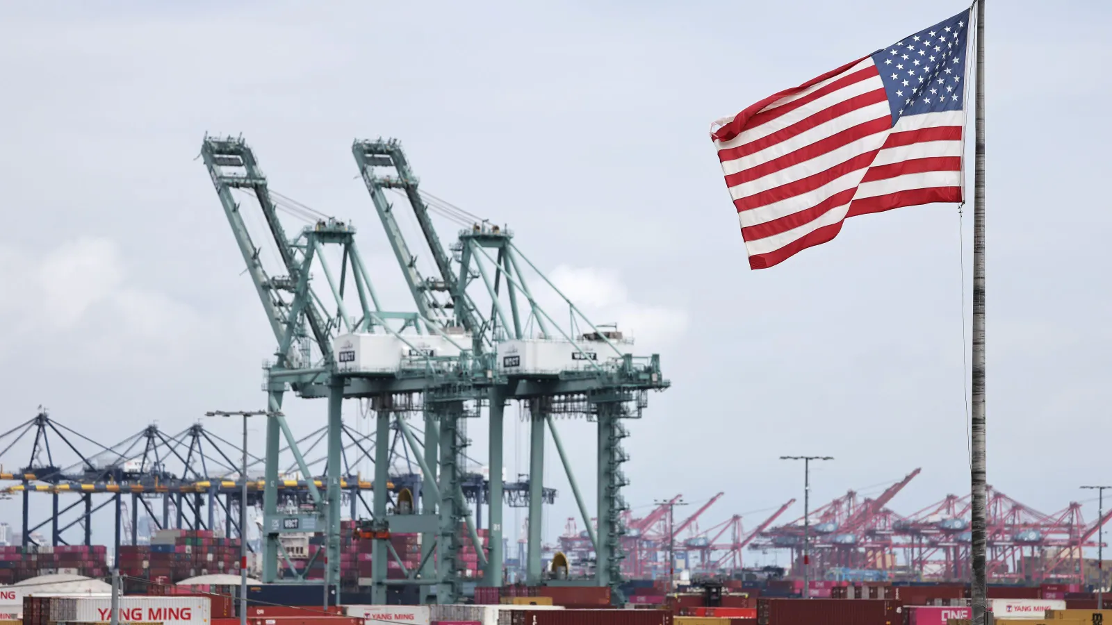 More OEMs plan reshoring investments despite tariff, cost uncertainty