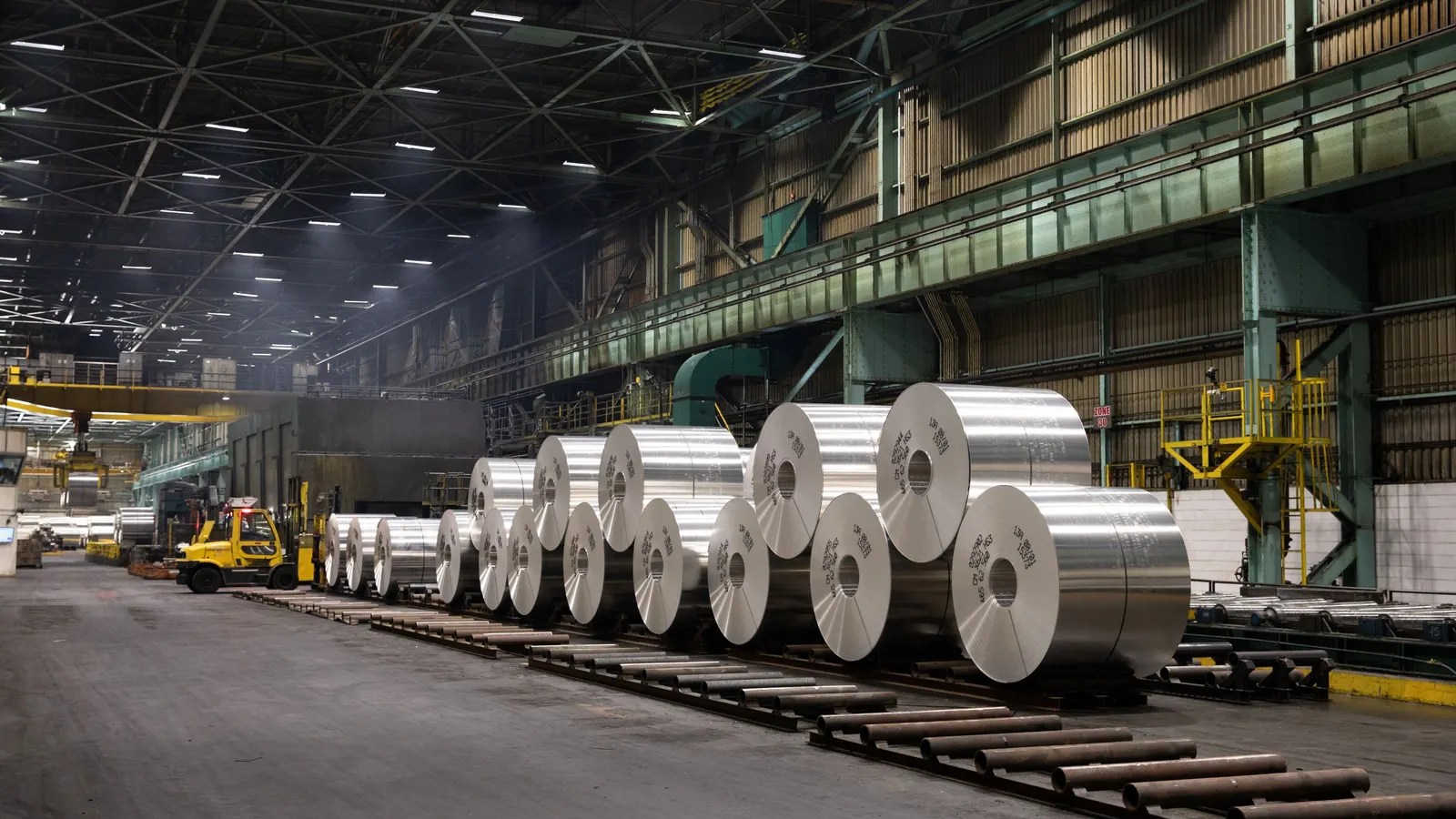 Trump offers to cut aluminum tariffs in half for onshoring promises