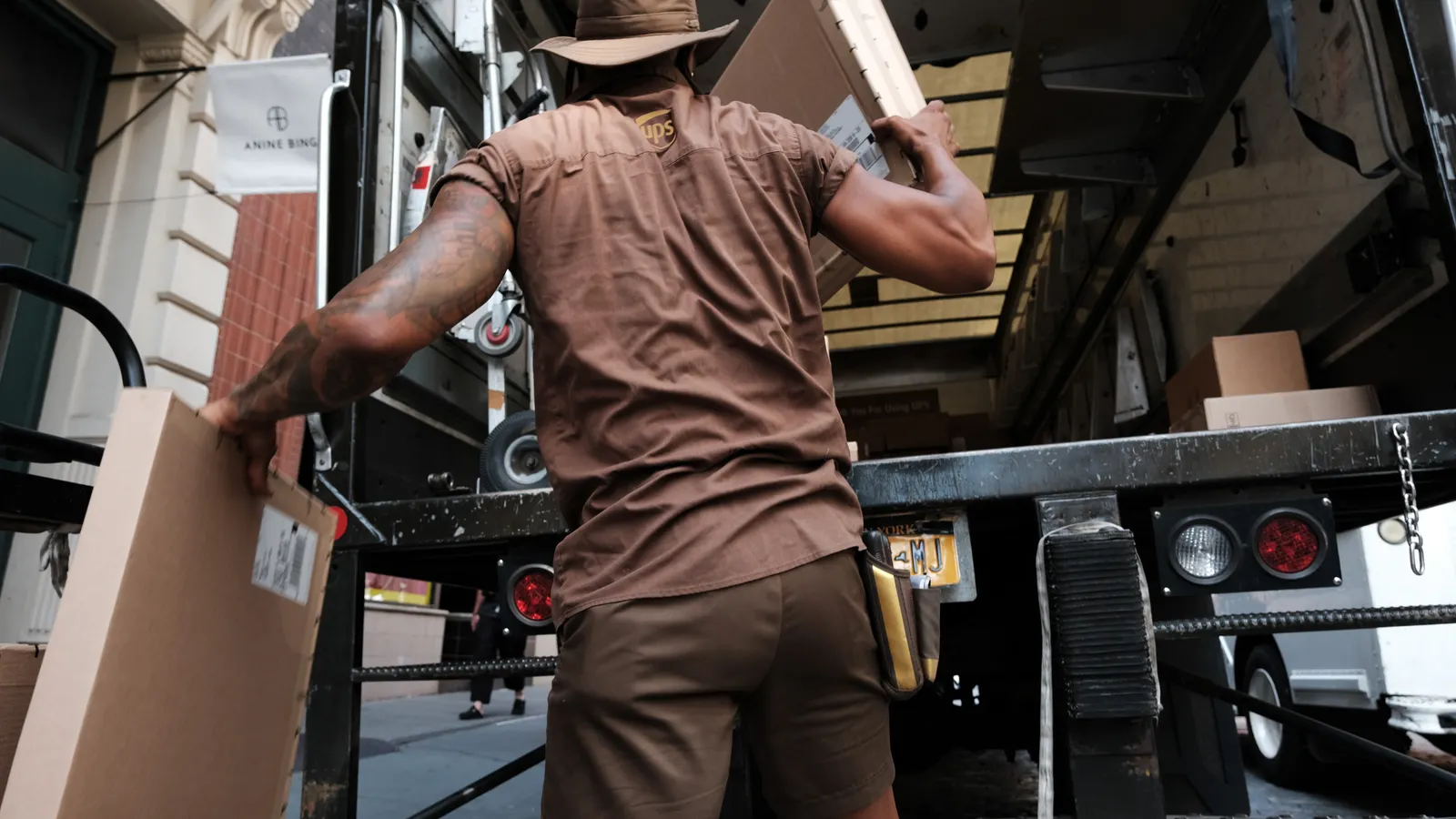 Fuel surcharges wallop FedEx, UPS shippers as Amazon looms