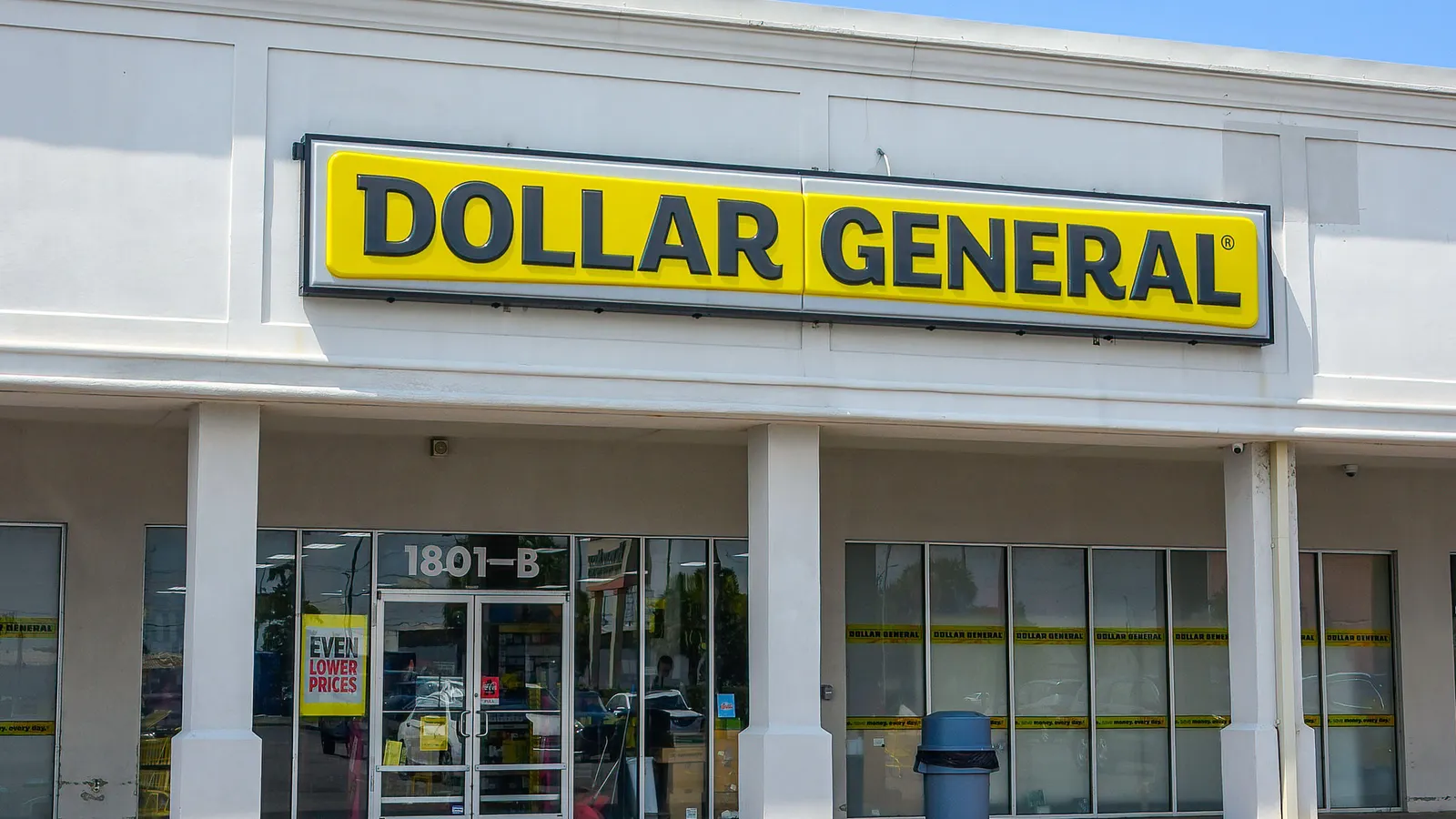 Dollar General deploys AI across distribution centers, stores