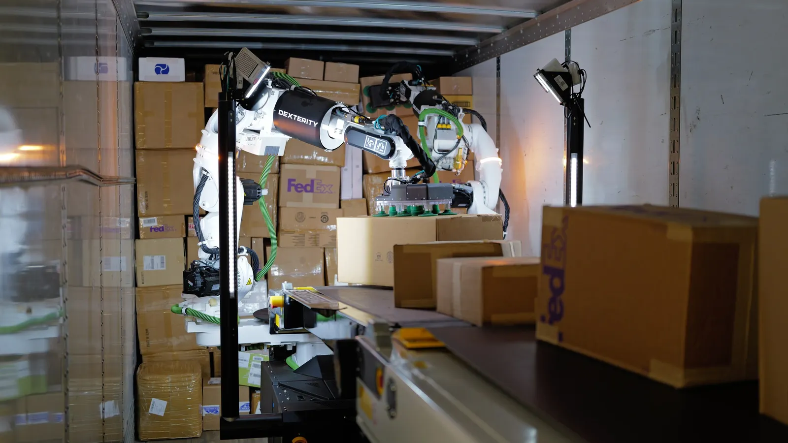 FedEx, Amazon pursue expanded use of robotic arms