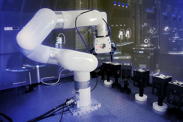 MIT’s Robotic Optics Lab Could Speed Testing for Quantum Technology