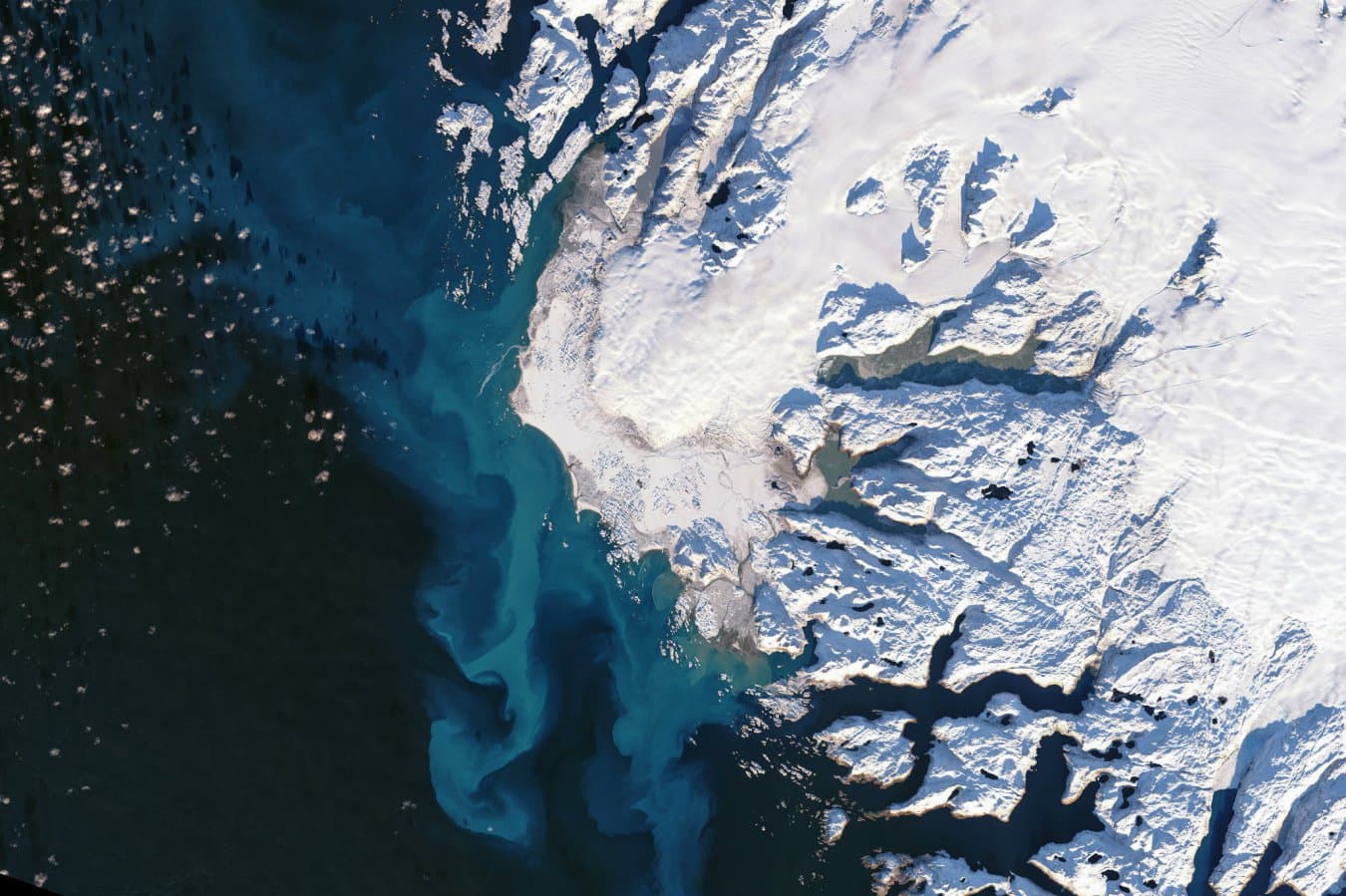 Satellite data gives clearer picture of how ice sheets are losing mass